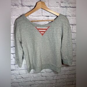 Miss Me Sweater‎ Women's medium Gray Pullover Outdoor Casual Open Back Adult
